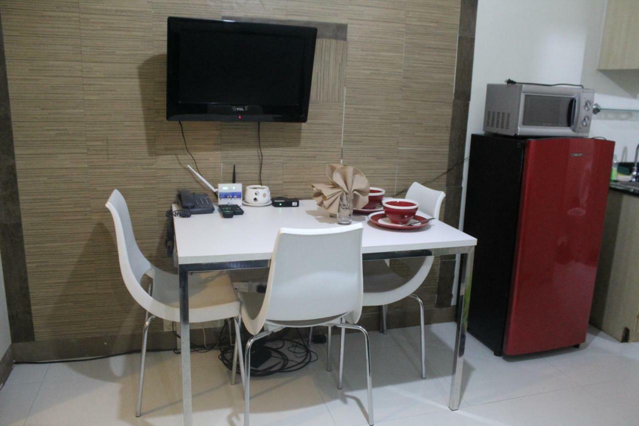 Chateau Elysee A3 Near Airport Wifi Kitchen Paranaque City Esterno foto