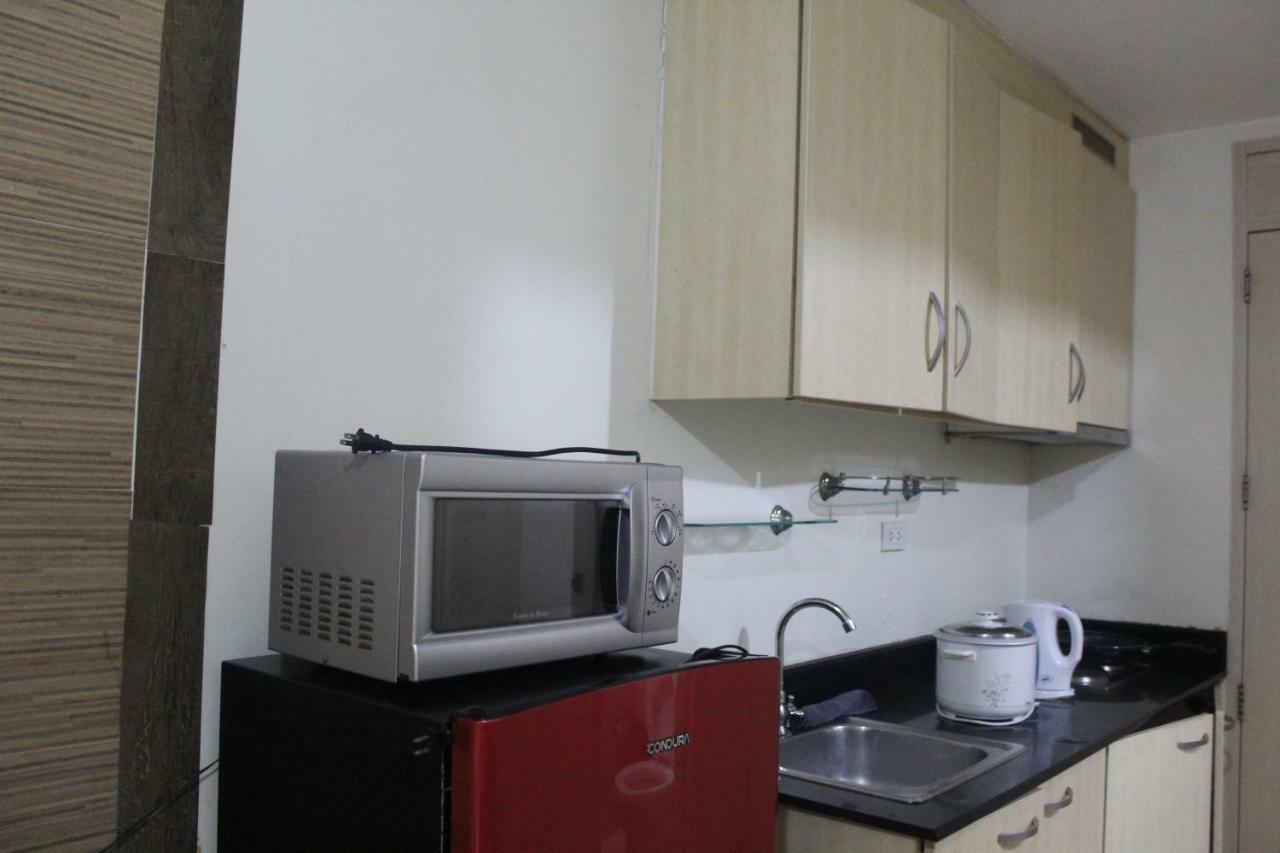 Chateau Elysee A3 Near Airport Wifi Kitchen Paranaque City Esterno foto